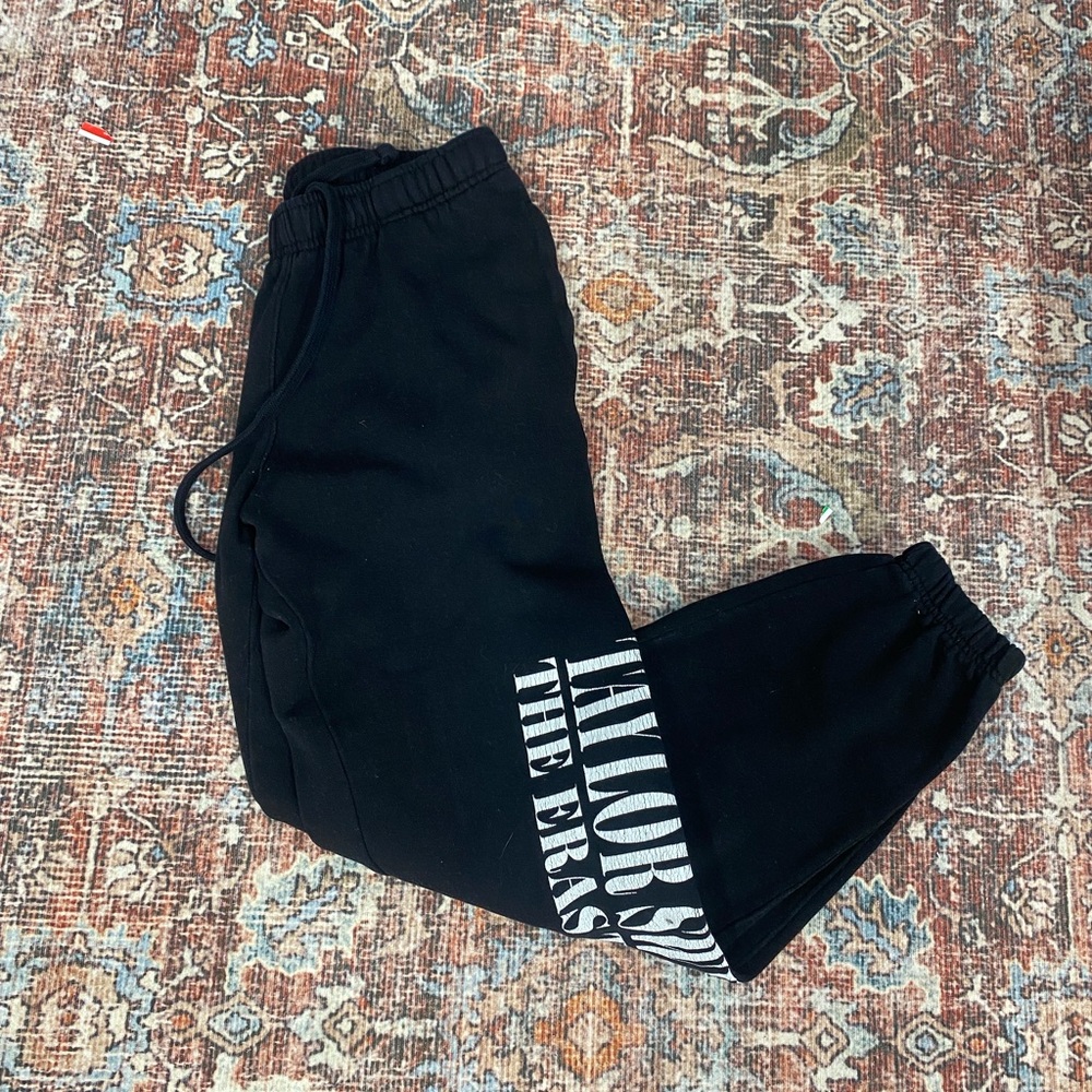Taylor Swift the Eras Tour black other sweatpants S
